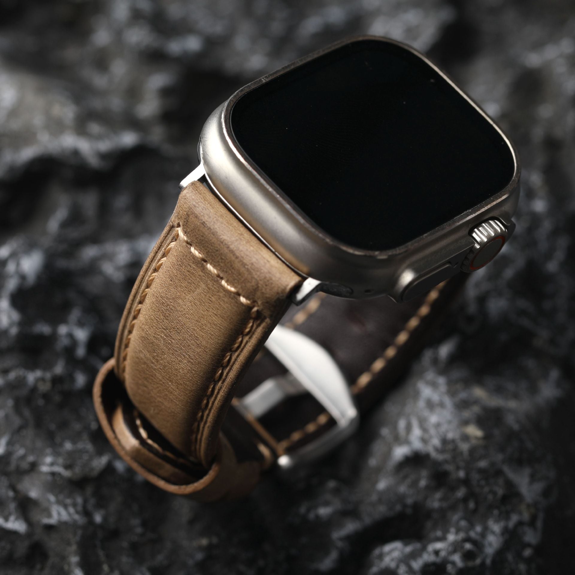 Handgefertigt - Apple Watch-Armband aus genarbtem Leder