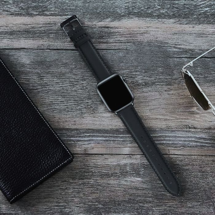 Apple Watch Leather Strap – Black Edition