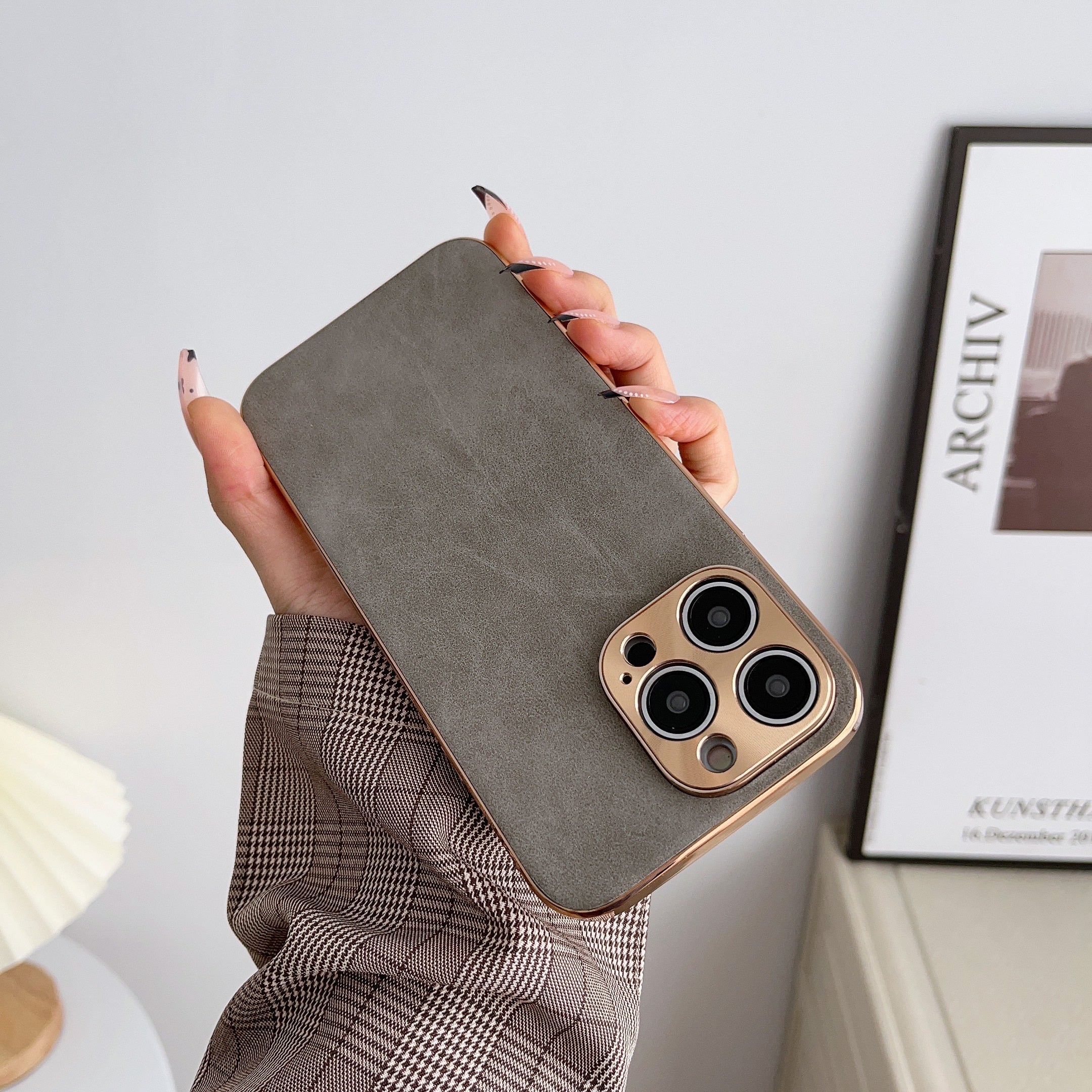 Funda para iPhone con gamuza galvanizada o purpurina 