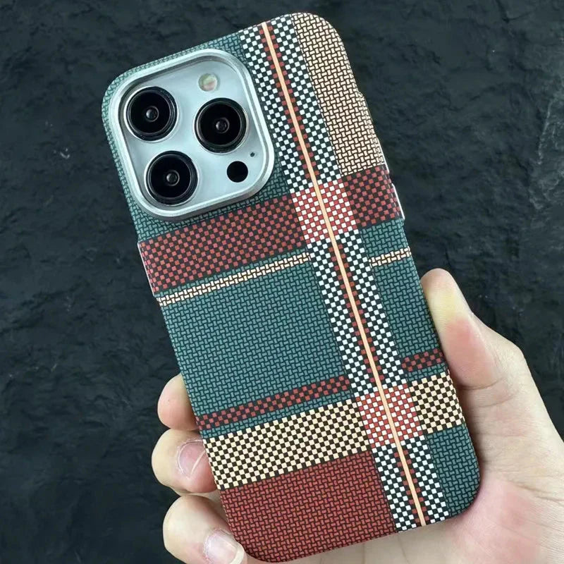 Funda para iPhone con estampado de montaña en tela 