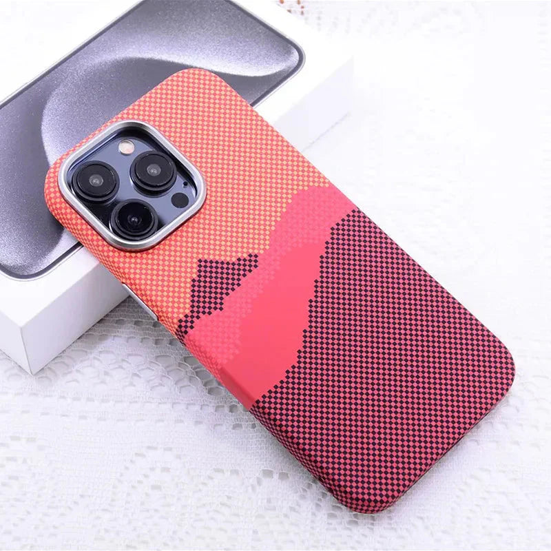 Funda para iPhone con estampado de montaña en tela 