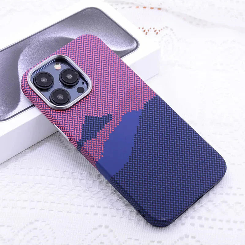 Funda para iPhone con estampado de montaña en tela 