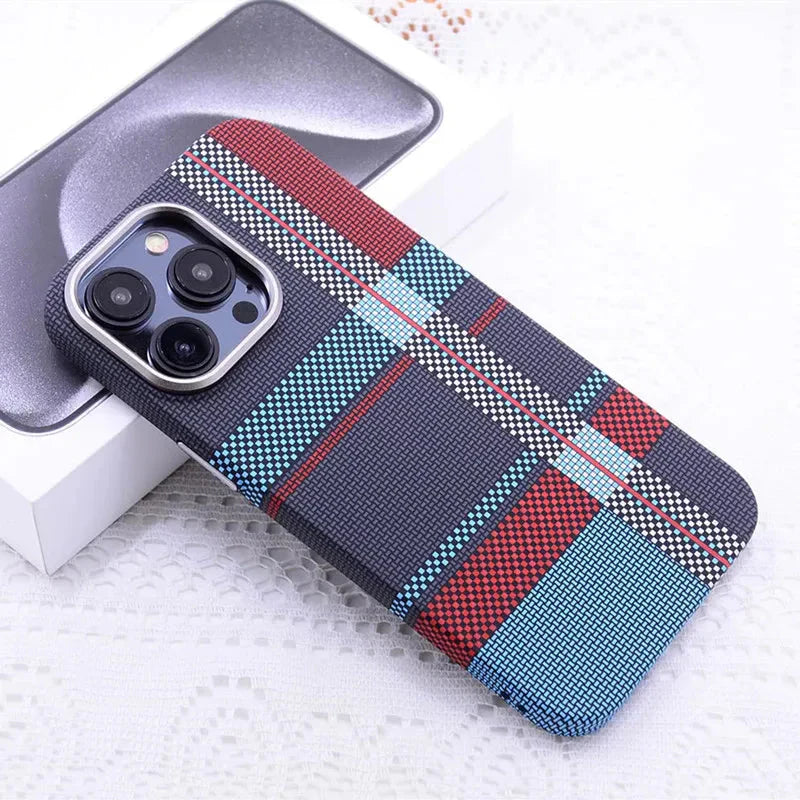 Funda para iPhone con estampado de montaña en tela 