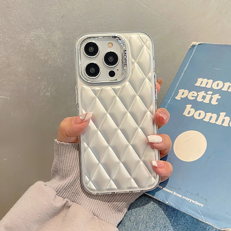 Funda para iPhone de Apple con diseño de celosía y acolchado 