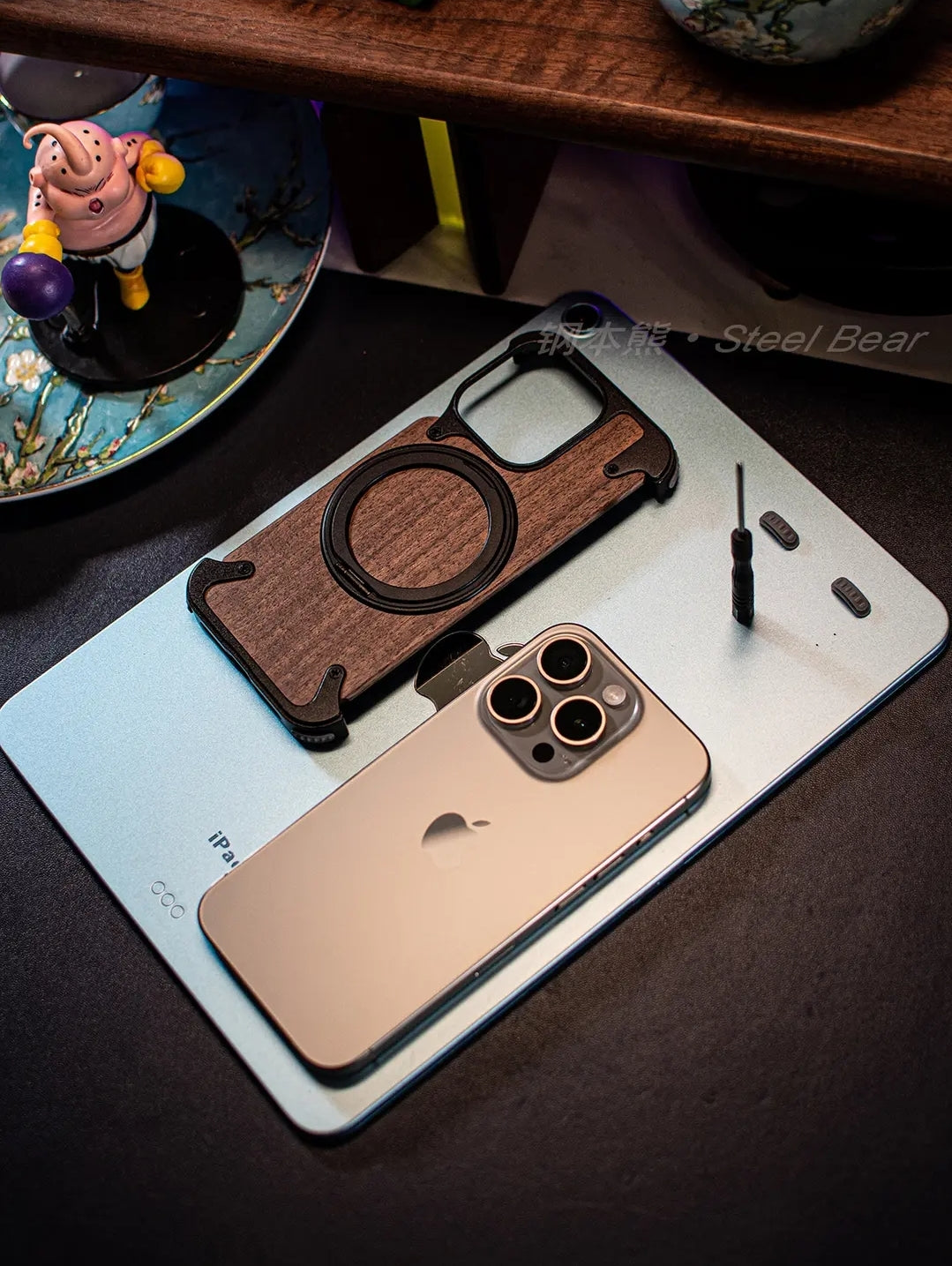 Funda para iPhone de madera maciza y metal